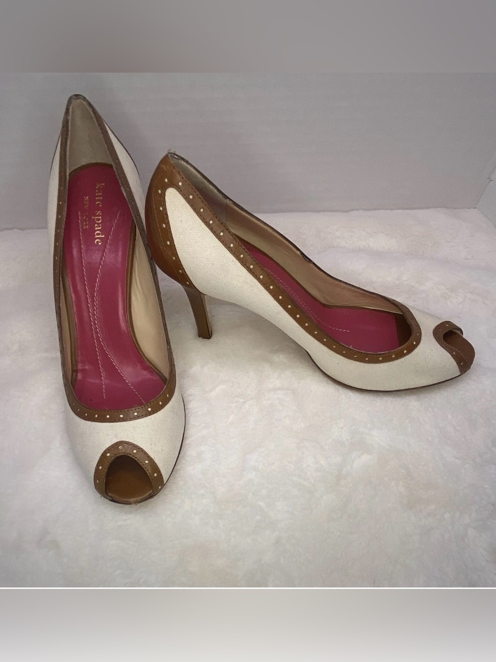 Vintage Vibe Kate Spade Cream & Tan Wingtip Brogue Peep Toe Stiletto Heels 7.5